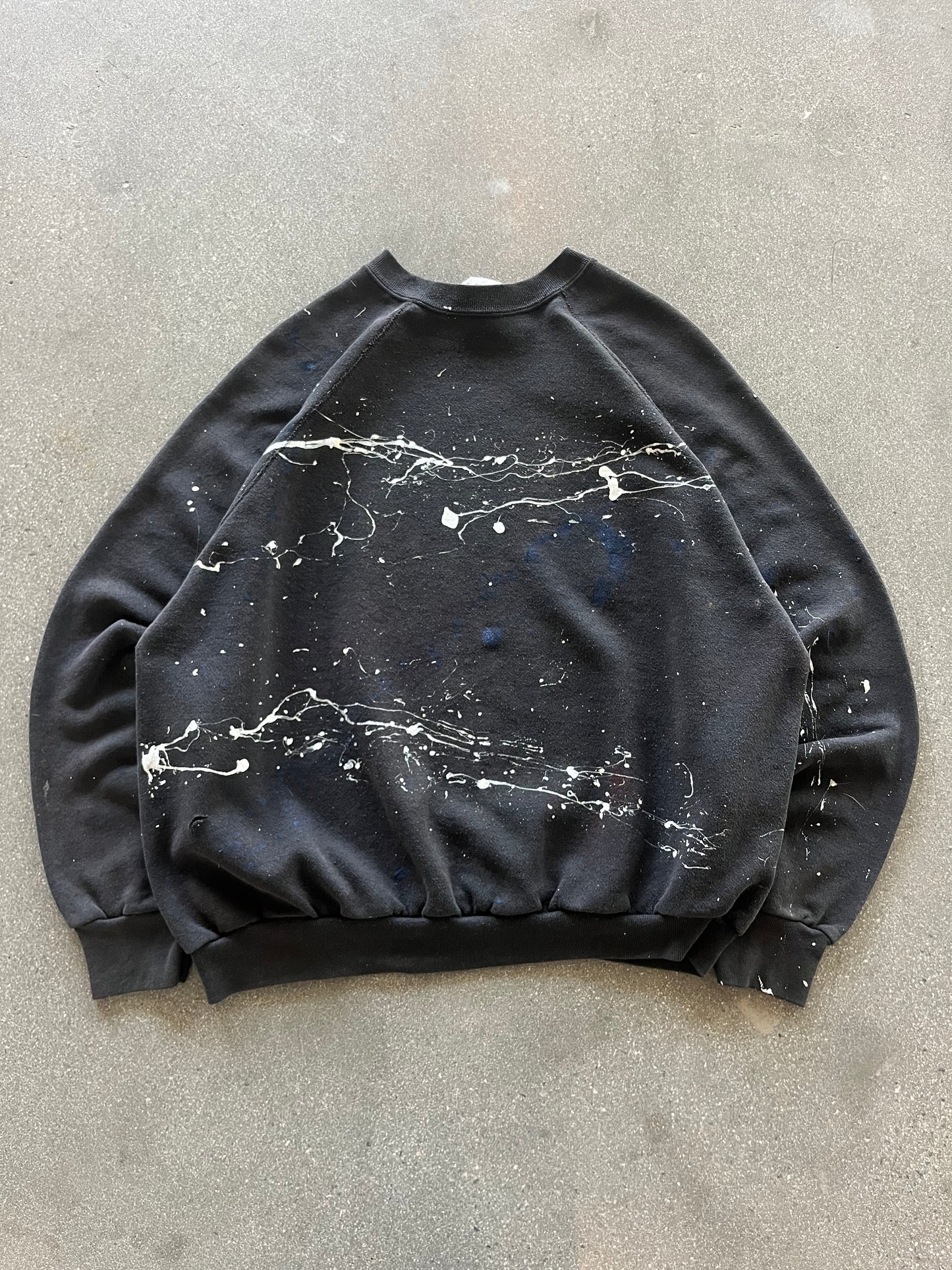 80’S BLACK RAGLAN PAINT SPLATTERED CREWNECK - BOXY L