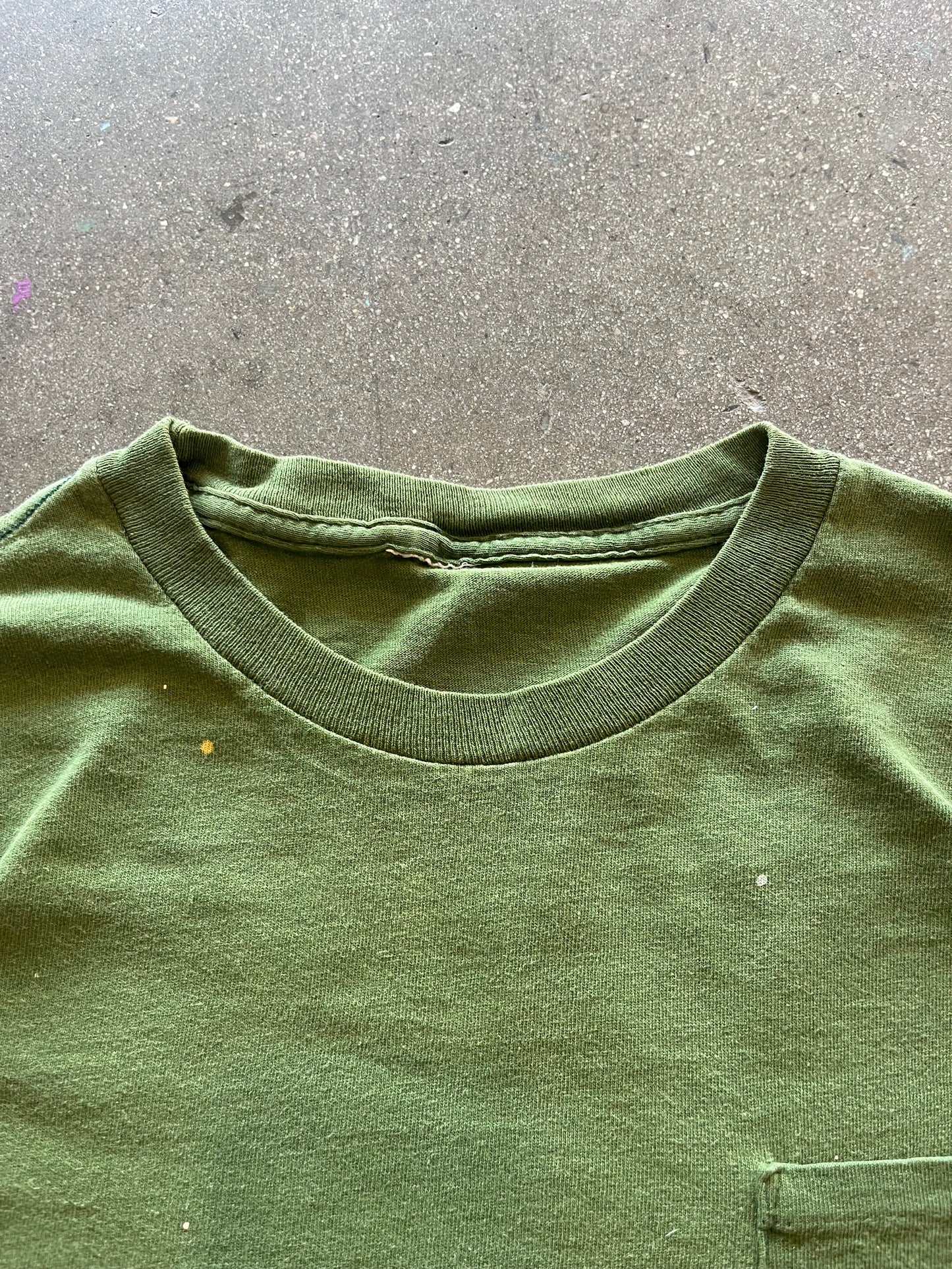 90’S LIME PAINT SPLATTERED POCKET TEE - BOXY M/L