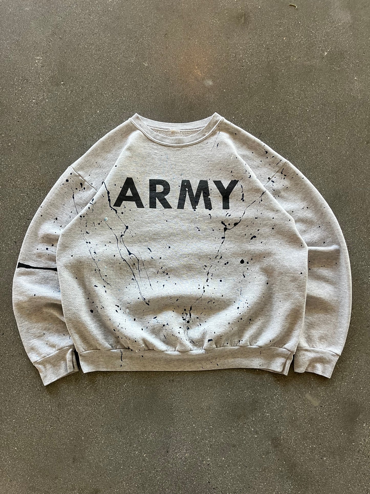 90’S PAINT SPLATTERED ARMY CREWNECK - BOXY M/L