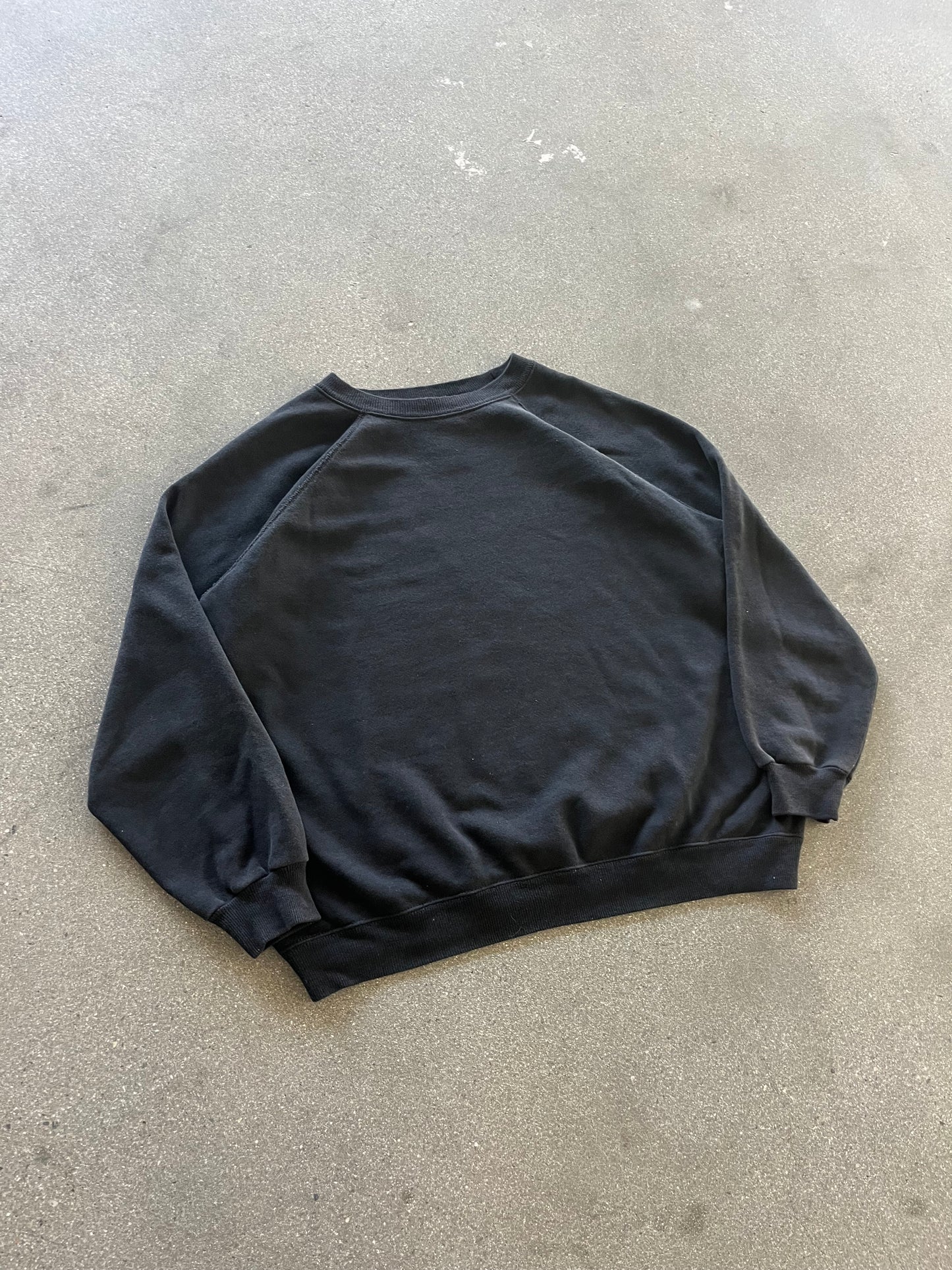 80’S BLACK BLANK RAGLAN CREWNECK - BOXY L