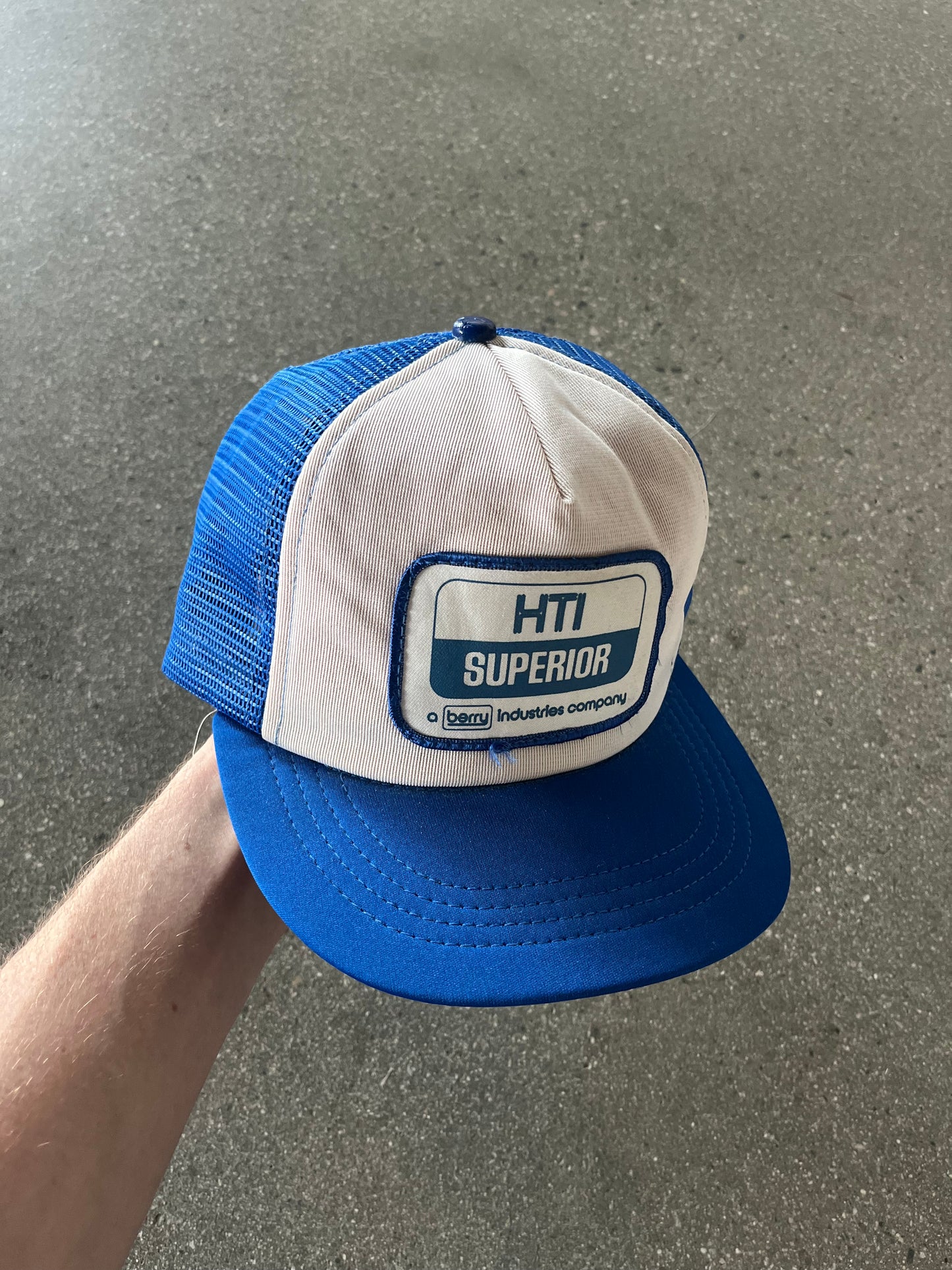 90’S BLUE “HTI SUPERIOR” TRUCKER - ONE SIZE