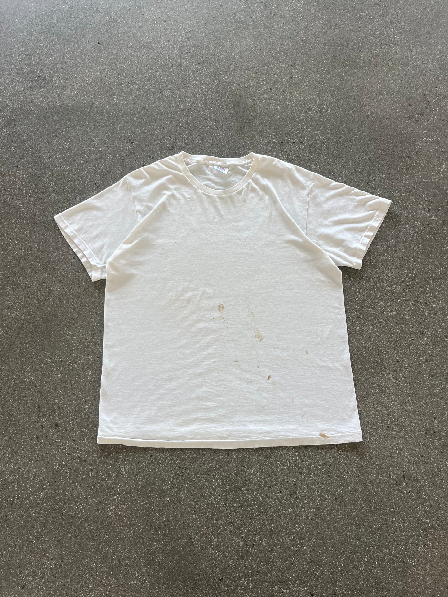 90’S THRASHED TOMMY HILFIGER WHITE BLANK - M/L