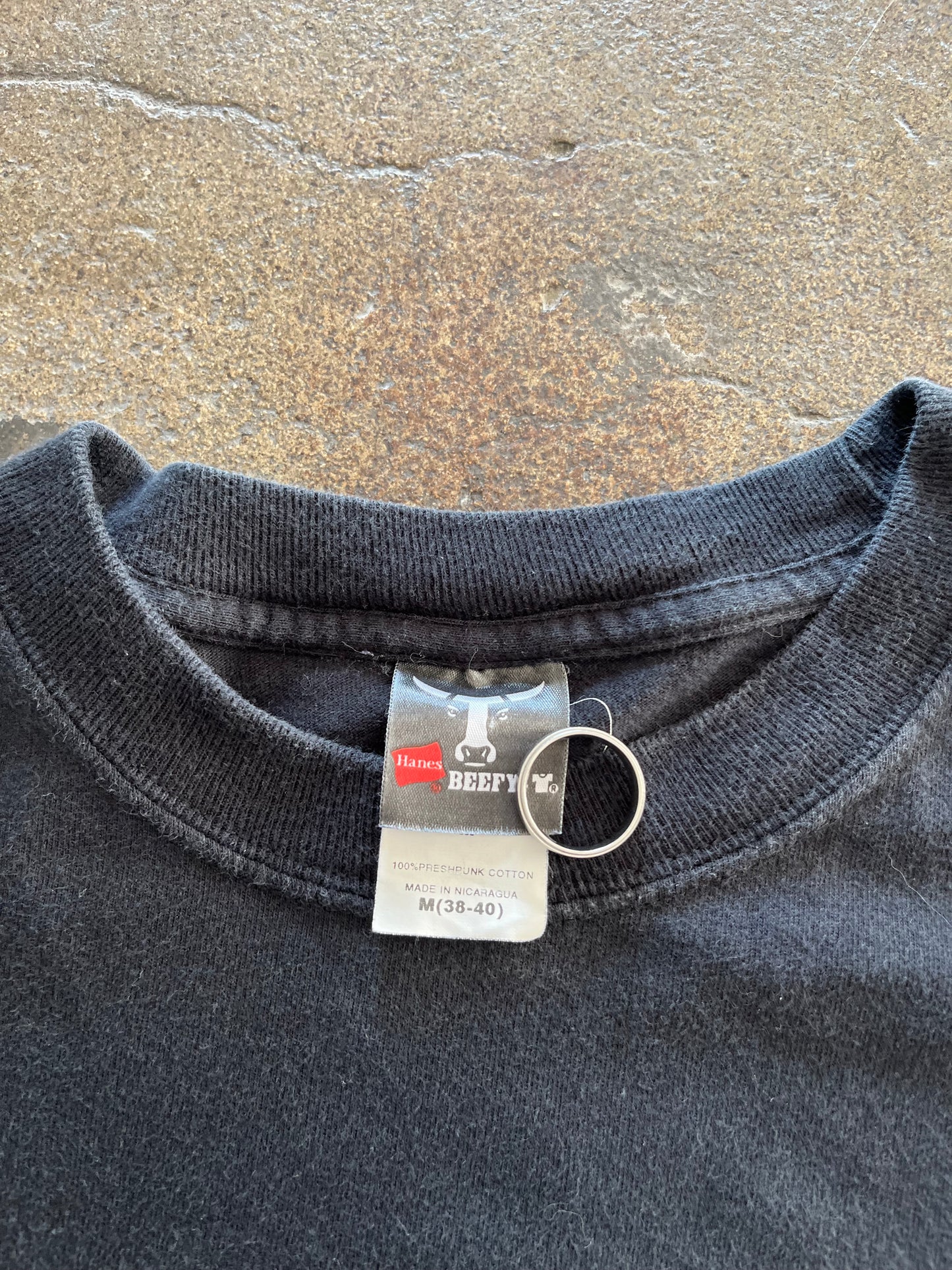 2000’S “I VISITED THE MOTHERSHIP.” APPLE TEE - M