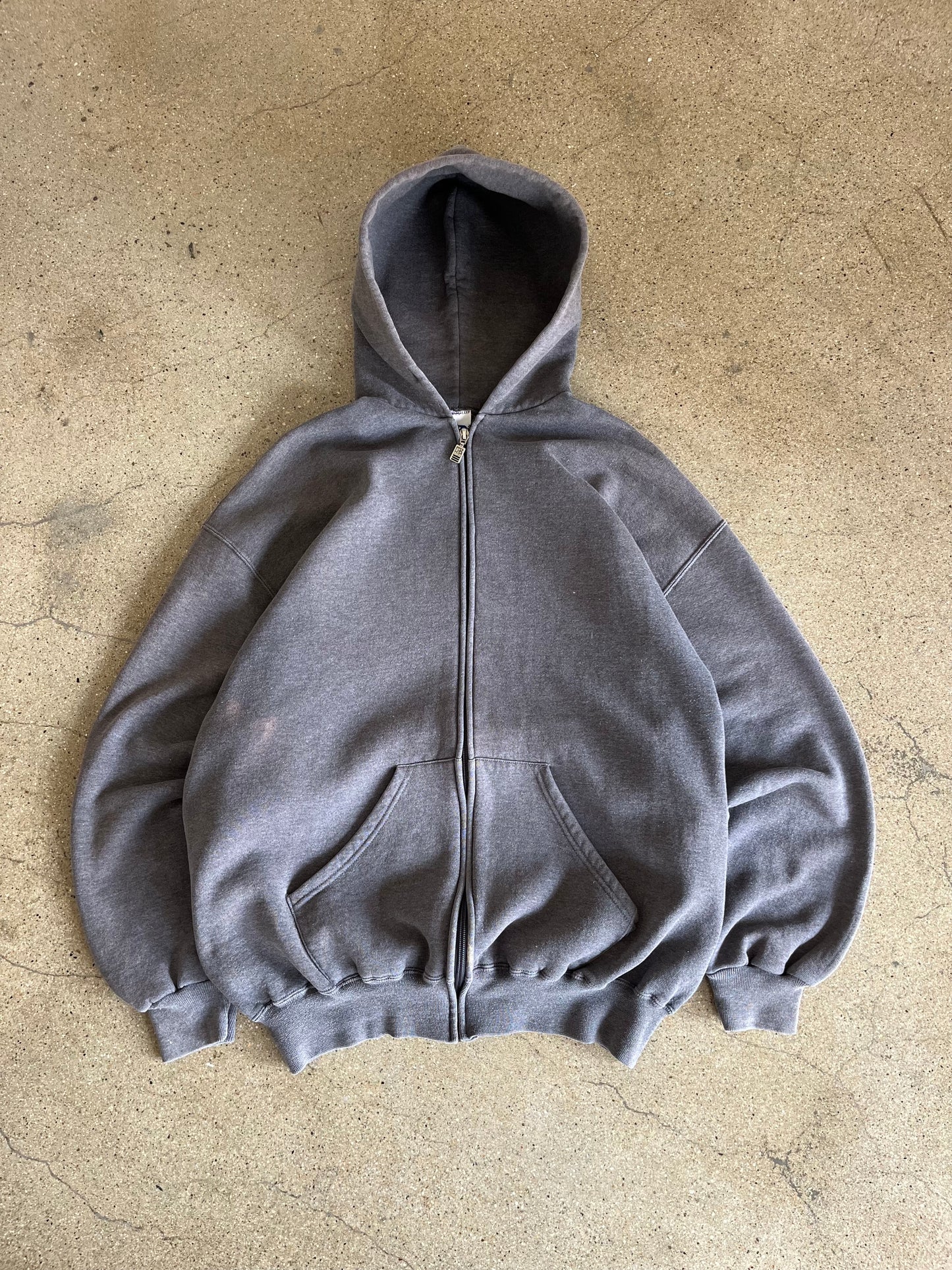 90’S CHARCOAL GRAY RUSSELL ATHLETIC ZIP UP HOODIE - BOXY L/XL