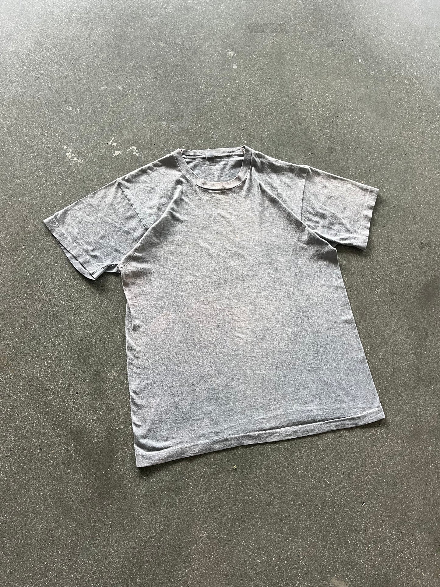 90’S CHARCOAL SUNFADED BLANK TEE - L